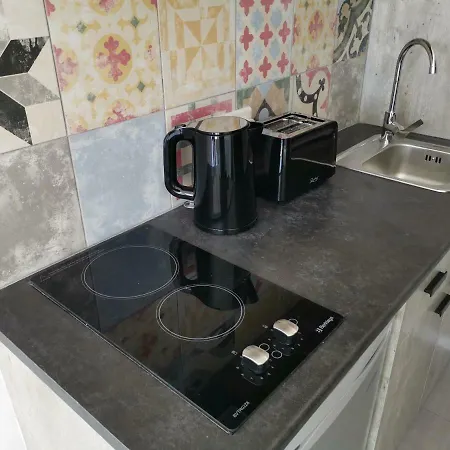 Shalos Apartamento *