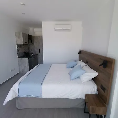 Shalos Apartment