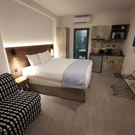 Shalos Studios - Cozy Central Ayía Nápa